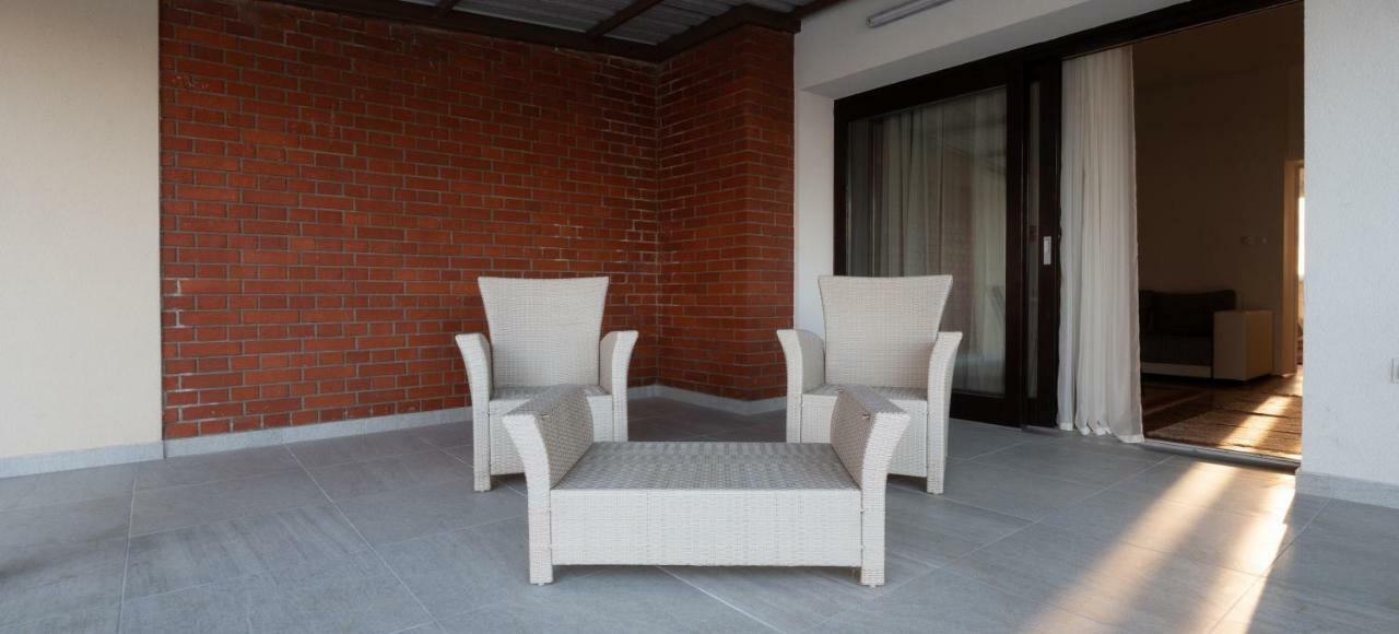 Eva Rooms & Studio Apartment Karlovac Esterno foto
